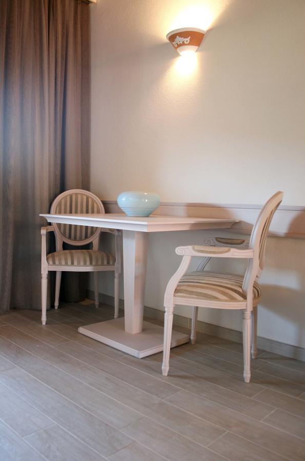 Hotel Marana Golfo Aranci Esterno foto