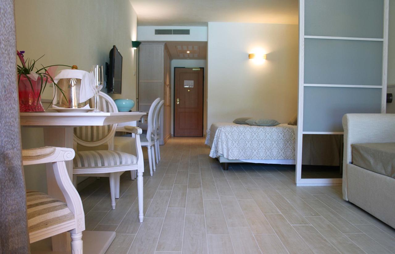 Hotel Marana Golfo Aranci Esterno foto