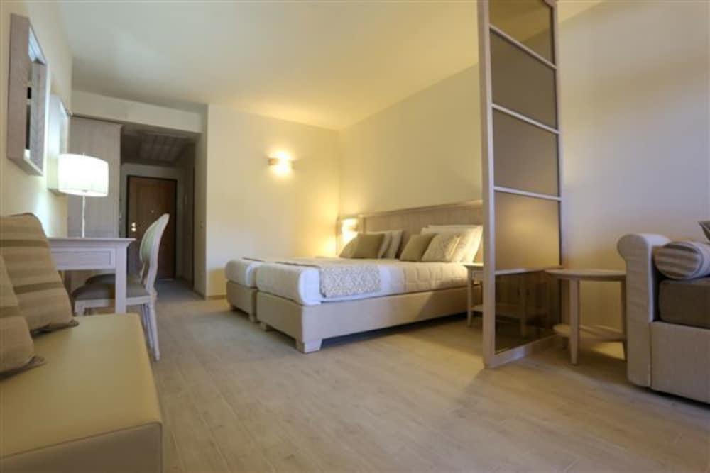 Hotel Marana Golfo Aranci Esterno foto